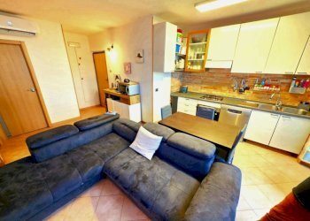 Salone - Three-room apartment strada Traversetolo, SN, Parma - photo 4