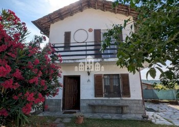 Facciata - Casa indipendente via della Chiesa, 5, Val di Chy - foto 13