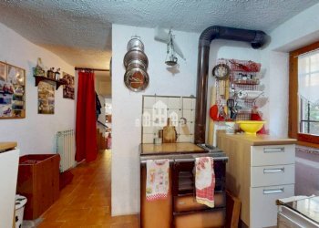 Cucina - Casa indipendente via della Chiesa, 5, Val di Chy - foto 22