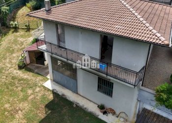 Facciata - Casa indipendente via Bertolero, 16, Borgiallo - foto 5