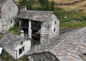 Terreno - Independent house Località Succinto, snc, Traversella - photo 2