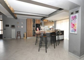 Salone - Casa indipendente Località San Martino, 3, Valperga - foto 1