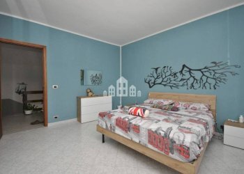 Camera da letto - Casa indipendente Località San Martino, 3, Valperga - foto 16