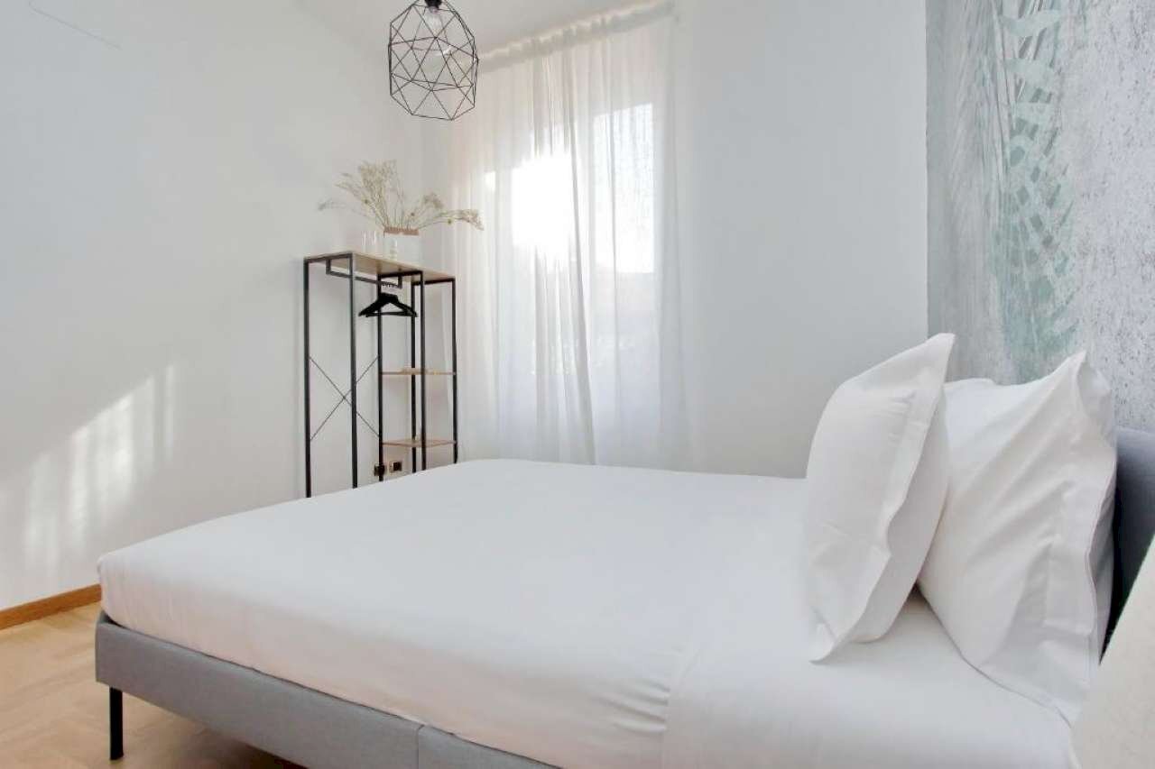 camera da letto - Bed & Breakfast via Cavour, 264, Roma (neighborhood Centro Storico) - photo 3