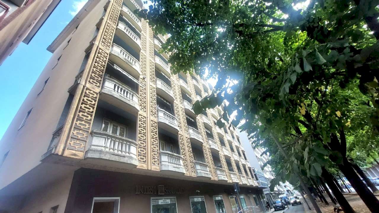 FACCIATA - Trilocale viale GRAMSCI, 80, Grugliasco - foto 1