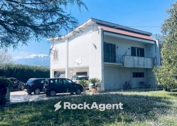 Facciata - Villa via Indipendenza, 76, Sant'Egidio alla Vibrata - photo 24