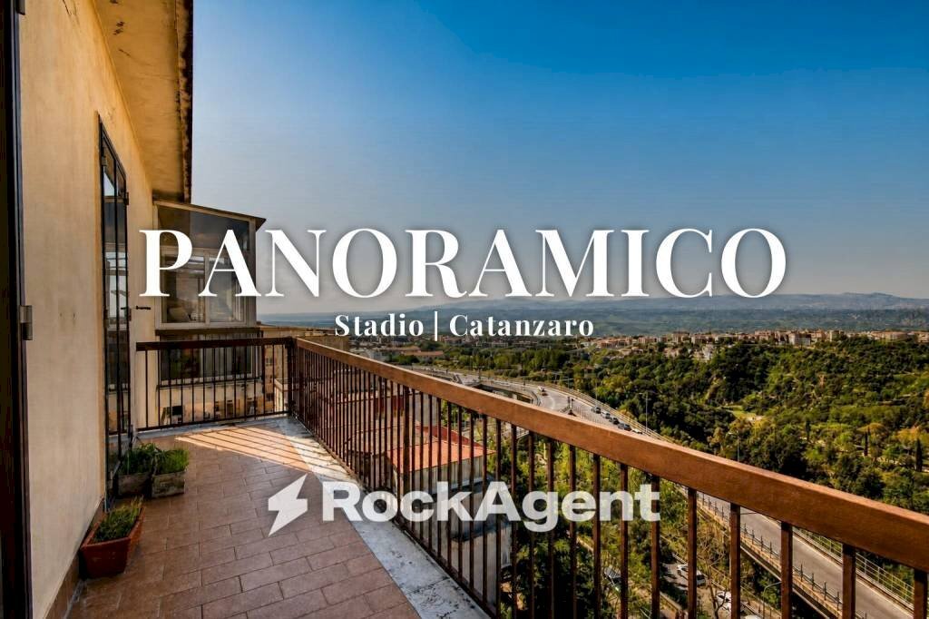 Terrazzo - Appartamento via Madonna dei Cieli, 45, Catanzaro - foto 1
