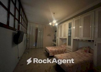 Camera da letto - Three-room apartment via Angelo Volpicelli, 34, Arzano - photo 8