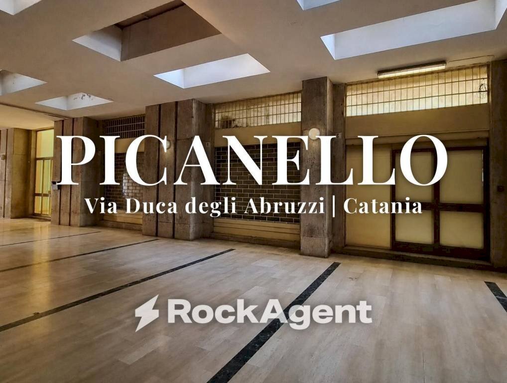 Interno palazzo - Magazzino via Duca Degli Abruzzi, 54, Catania - foto 1