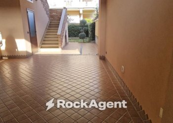 Interno palazzo - Villa a Schiera strada Statale 106 Jonica, 20, Caulonia - foto 20