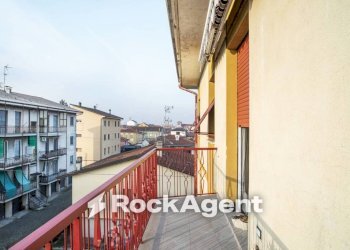 Balcone - Three-room apartment via G. Bellone, 23, Mede - photo 20