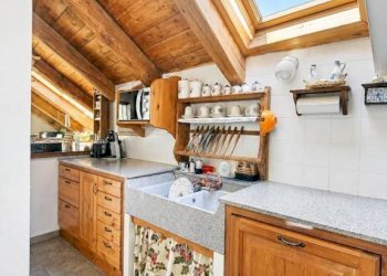 Cucina - Appartamento Frazione Thures, 2, Cesana Torinese - foto 6