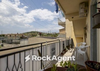Balcone - Appartamento viale dei Tulipani, 183, Catanzaro - foto 2