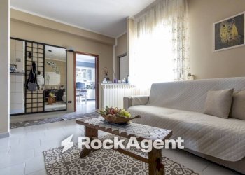 Salone - Appartamento viale dei Tulipani, 183, Catanzaro - foto 8