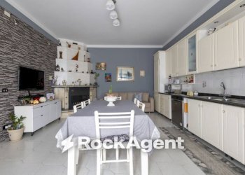 Cucina - Appartamento viale dei Tulipani, 183, Catanzaro - foto 17