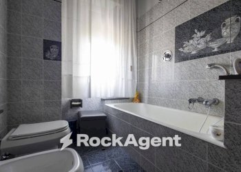 Bagno - Appartamento viale dei Tulipani, 183, Catanzaro - foto 21