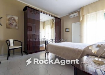 Camera da letto - Appartamento viale dei Tulipani, 183, Catanzaro - foto 32