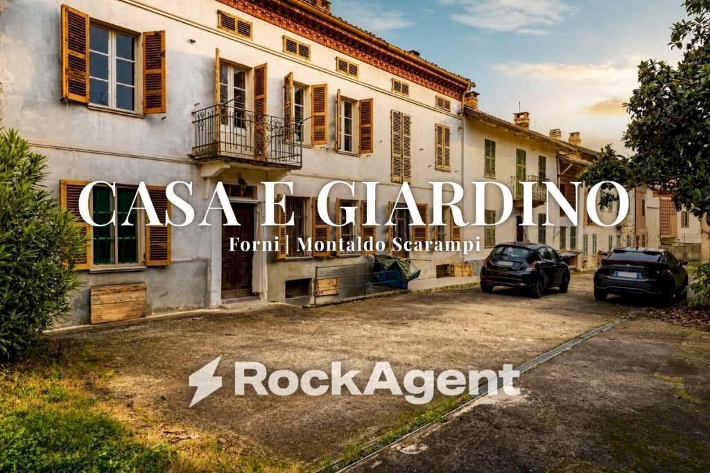 Cortile interno - Appartamento via Collina Forni, 38, Montaldo Scarampi - foto 1