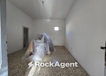Stanza non arredata - Casa indipendente via M. Giangreco, 48, Ruffano - foto 20
