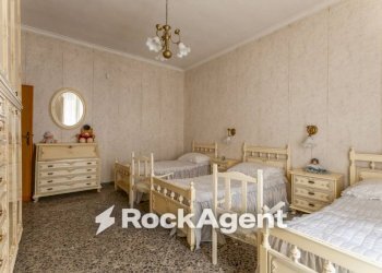 Camera da letto - Four-room apartment via Fabio Filzi, 35, Gravina in Puglia - photo 17