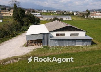 Vista - Attività Commerciale via Metella Nuova, 97, Sant'Omero - foto 9
