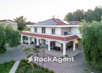 Facciata - Villa via Mare Mediterraneo, 44, Pontecagnano Faiano - foto 4
