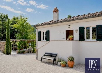 Facciata - Villa via San Martino, Lisciano Niccone - foto 1
