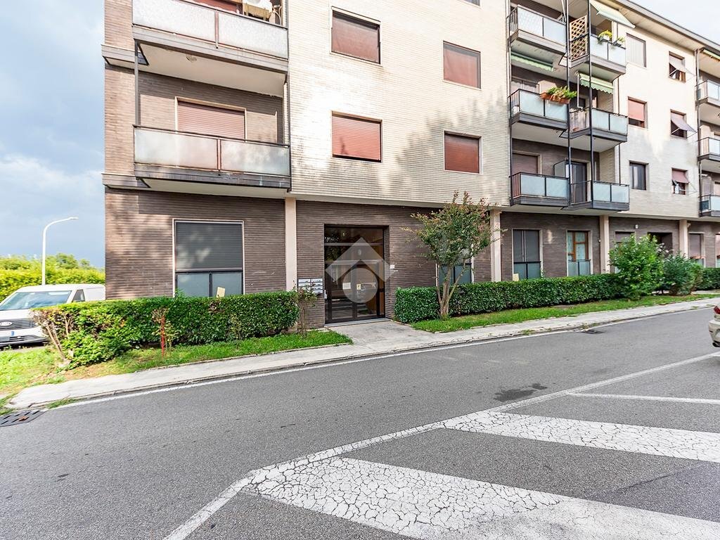 Bilocale Via Achille Grandi, Lainate - foto 2