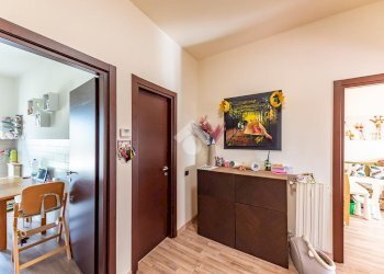 Two-room apartment Via Achille Grandi, Lainate - photo 3