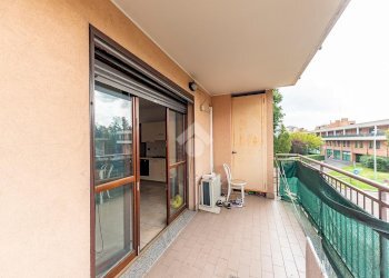 Two-room apartment Viale Rimembranze, Lainate - photo 7