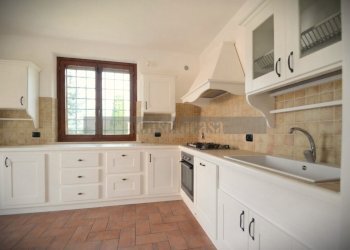 CUCINA - Villa Strada delle Tavernacce 52, Perugia - foto 23