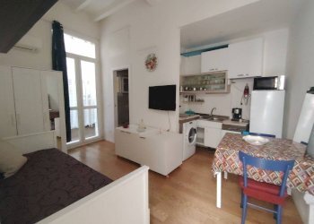 Monolocale Vicolo Bolognetti, 26, Bologna (zona Centro Storico) - foto 1
