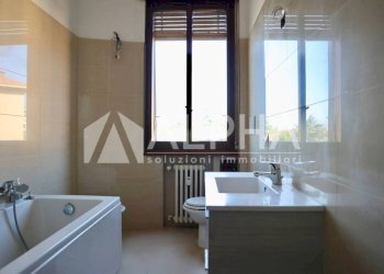 Bagno - Appartamento via Francesco Prampolini, Modena (zona Centro Storico) - foto 10