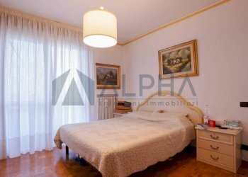 Camera da letto - Quadrilocale via Mario Angeloni, Forlì - foto 12