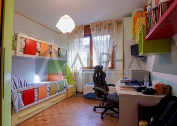 Camera da letto - Quadrilocale via Mario Angeloni, Forlì - foto 18
