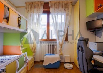 Camera da letto - Quadrilocale via Mario Angeloni, Forlì - foto 19