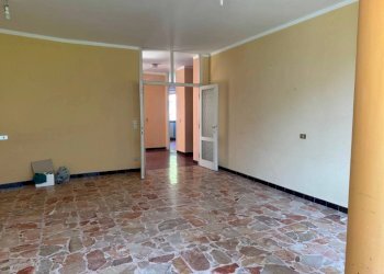 Cucina - Four-room apartment via 1 Maggio, 2, Sondalo - photo 9