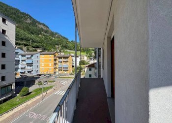 Balcone - Four-room apartment via 1 Maggio, 2, Sondalo - photo 26