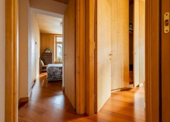Corridoio - Appartamento via Roma, 108, Bormio - foto 45