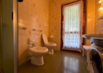 Bagno - Three-room apartment via Dosso del Grillo, 4, Valdidentro - photo 43