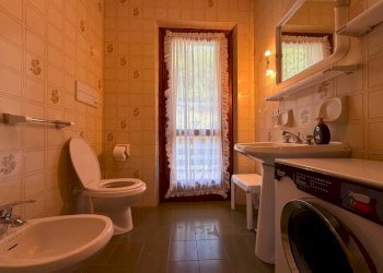 Bagno - Three-room apartment via Dosso del Grillo, 4, Valdidentro - photo 44