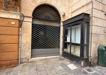 Negozio Salita Santa Caterina, 42 R, Genova - foto 27