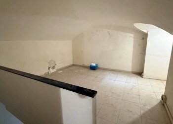 Negozio Salita Santa Caterina, 42 R, Genova - foto 34