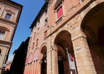 Non-buildable land via Zamboni, 18, Bologna (neighborhood Centro Storico) - photo 1
