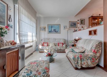 Villa a Schiera Viale della Resistenza, 251, Pianoro - foto 1