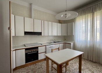 CUCINA - Appartamento in Villa via Pier Paolo Molinelli, Bologna (zona Murri) - foto 22