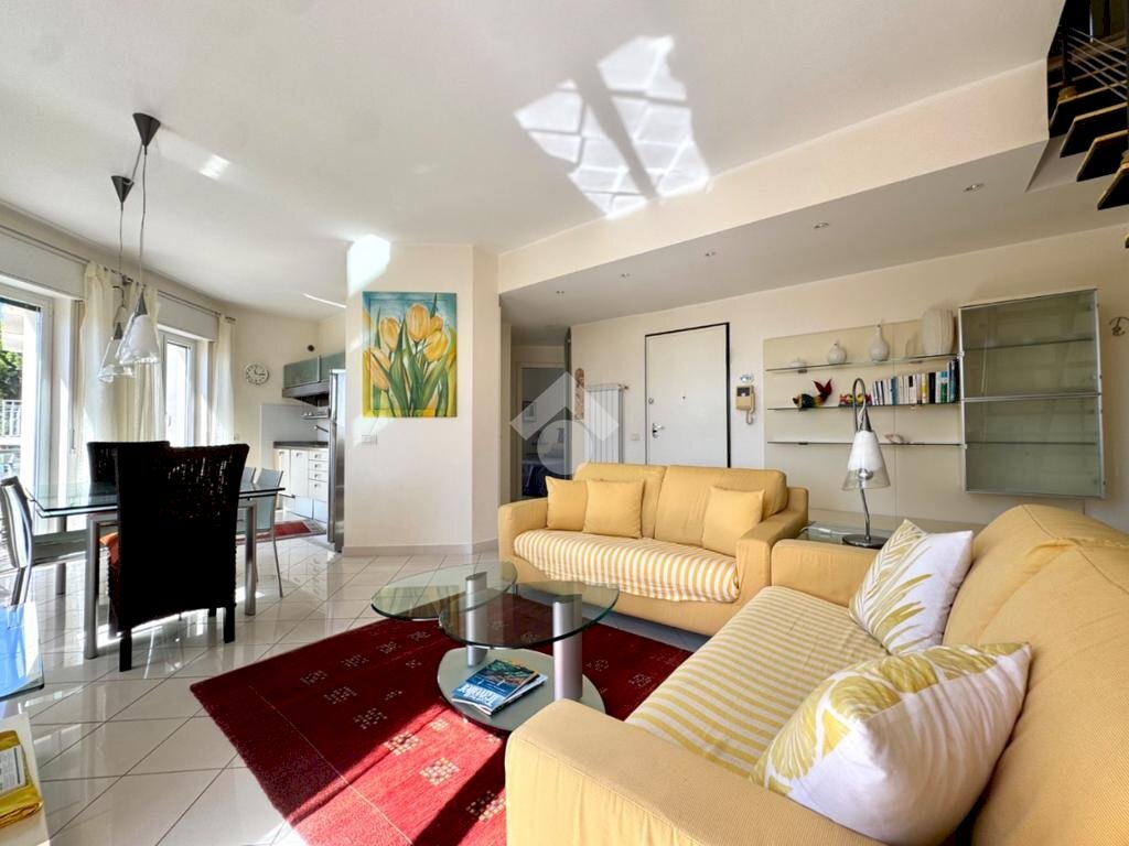 Three-room apartment Piazza Stalla, Alassio - photo 1
