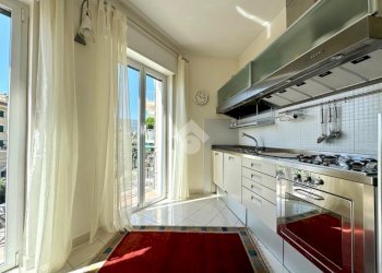 Three-room apartment Piazza Stalla, Alassio - photo 8