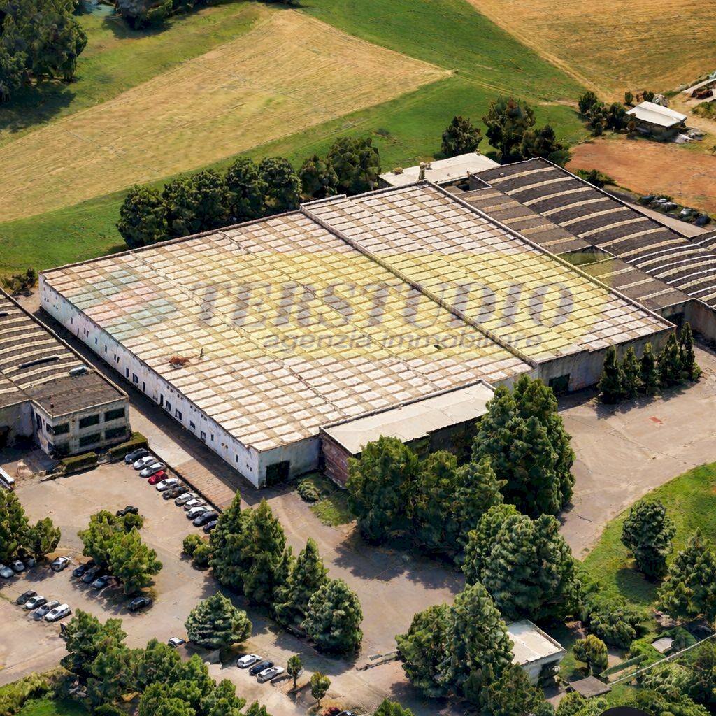 Foto 1 - Shed Via Giacomo Piccini
 
snc, Briosco - photo 1