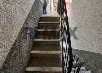 Scale - Four-room apartment VIA A. MANZONI
 
13, Sedriano - photo 3